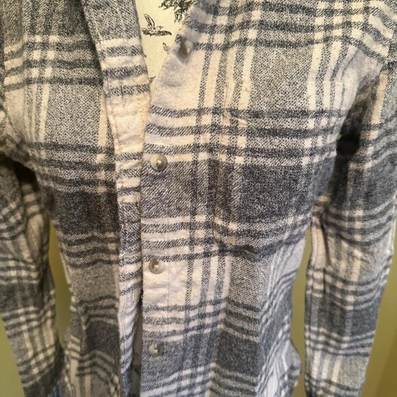 2/$20 American Eagle PL Plaid Shirt - Picture 6 of 6